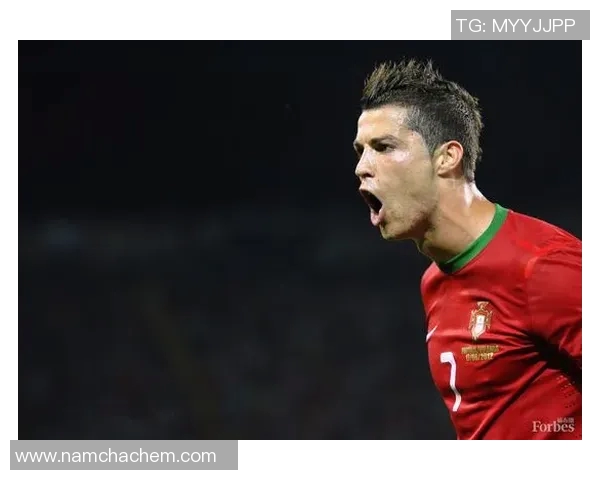 深度对话：从青涩少年到足球巨星的刘伟人生旅程