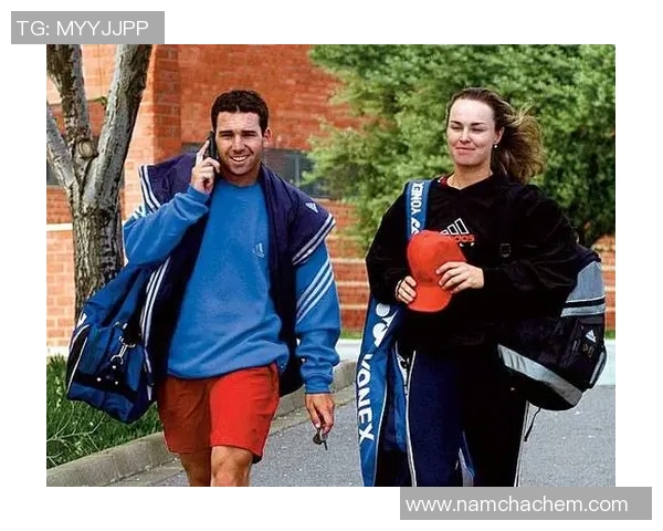 中国明星与足球明星的浪漫爱情故事揭示了娱乐圈与体育界的跨界情缘